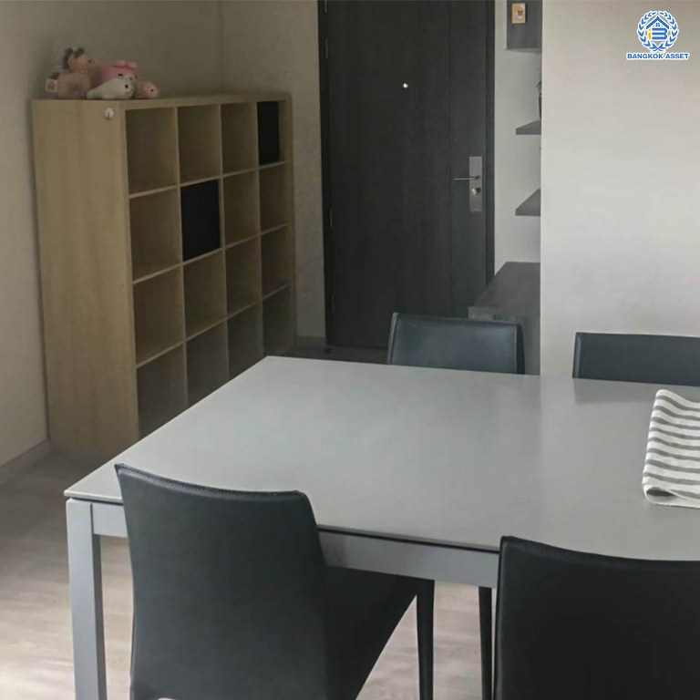 *****คอนโดมิเนียมมือสอง โครงการ เซ็นทริค รัชดา-ห้วยขวาง จาก SC Asset เนื้อที่ 61.34 ตร.ม. ฟังก์ชัน 2 ห้องนอน 2 ห้องน้ำ 1 ที่จอดรถ ฟรี! เครื่องปรับอากาศ โครงการบนทำเลเดินทางสะดวก เชื่อมต่อถนนรัชดาภิเษก ถนนพระราม9 ใกล้รถไฟฟ้า MRT สายสีน้ำเงิน "สถานีห้วยขวาง"